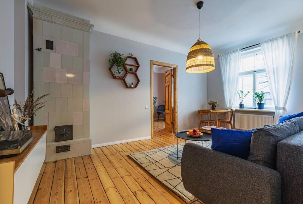 Apartamento Design With Vintage Twist In Central *