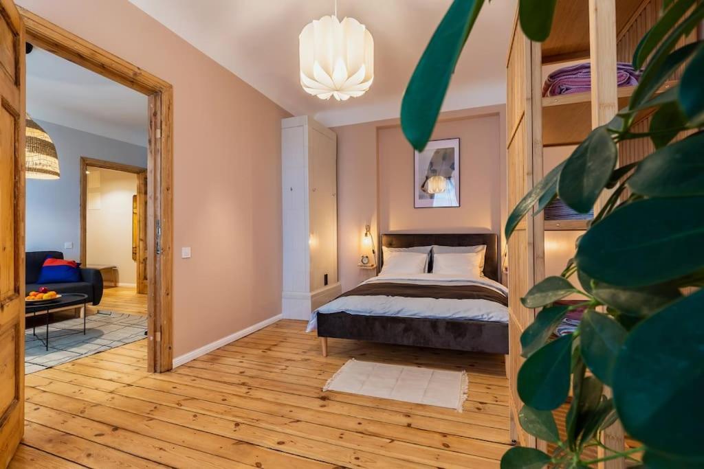 Apartamento Design With Vintage Twist In Central